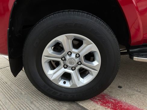 Used 2022 Toyota 4Runner SR5 RWD image 9