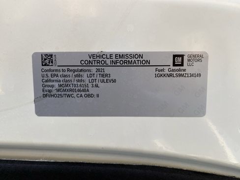 Used 2021 GMC Acadia SLE image 33