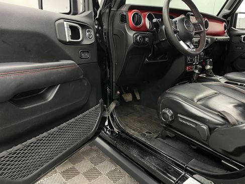 Used 2023 Jeep Wrangler Unlimited Rubicon w/ Xtreme 35 Tire Package AWD/4WD image 15