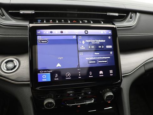 Used 2023 Jeep Grand Cherokee Overland w/ Advanced Protech Group III image 22