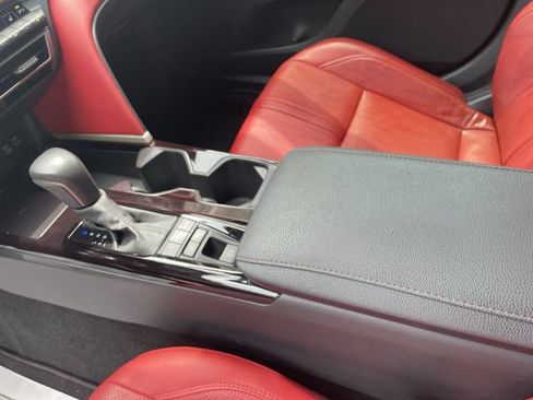 Used 2025 Toyota Camry XSE FWD image 12