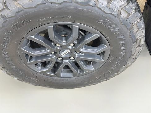Used 2025 Ford Ranger Raptor AWD/4WD image 31