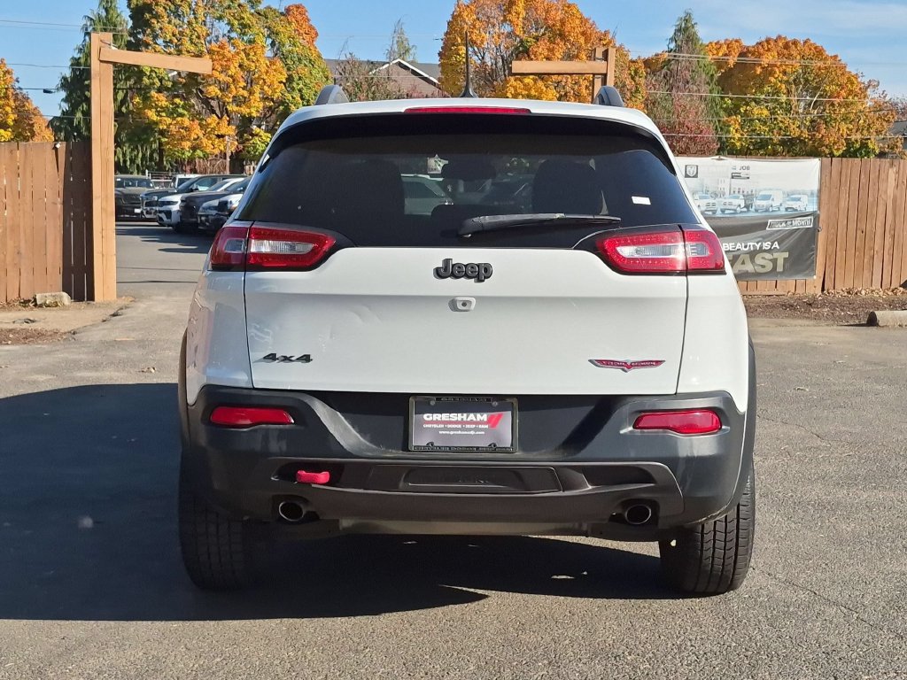 Used 2015 Jeep Cherokee Trailhawk w/ Comfort/Convenience Group AWD/4WD image 6