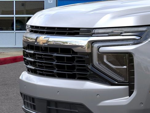 New 2026 Chevrolet Suburban LS RWD image 13