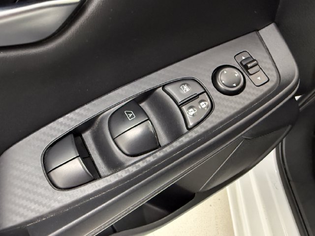 Used 2024 Nissan Sentra SV FWD image 28