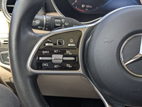 Used 2021 Mercedes-Benz GLC 300 image 27