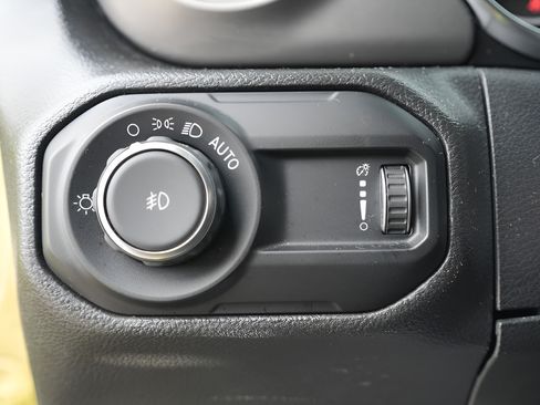 Used 2023 Jeep Wrangler Unlimited Sport AWD/4WD image 24