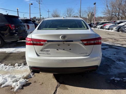 Used 2014 Toyota Avalon Limited image 6