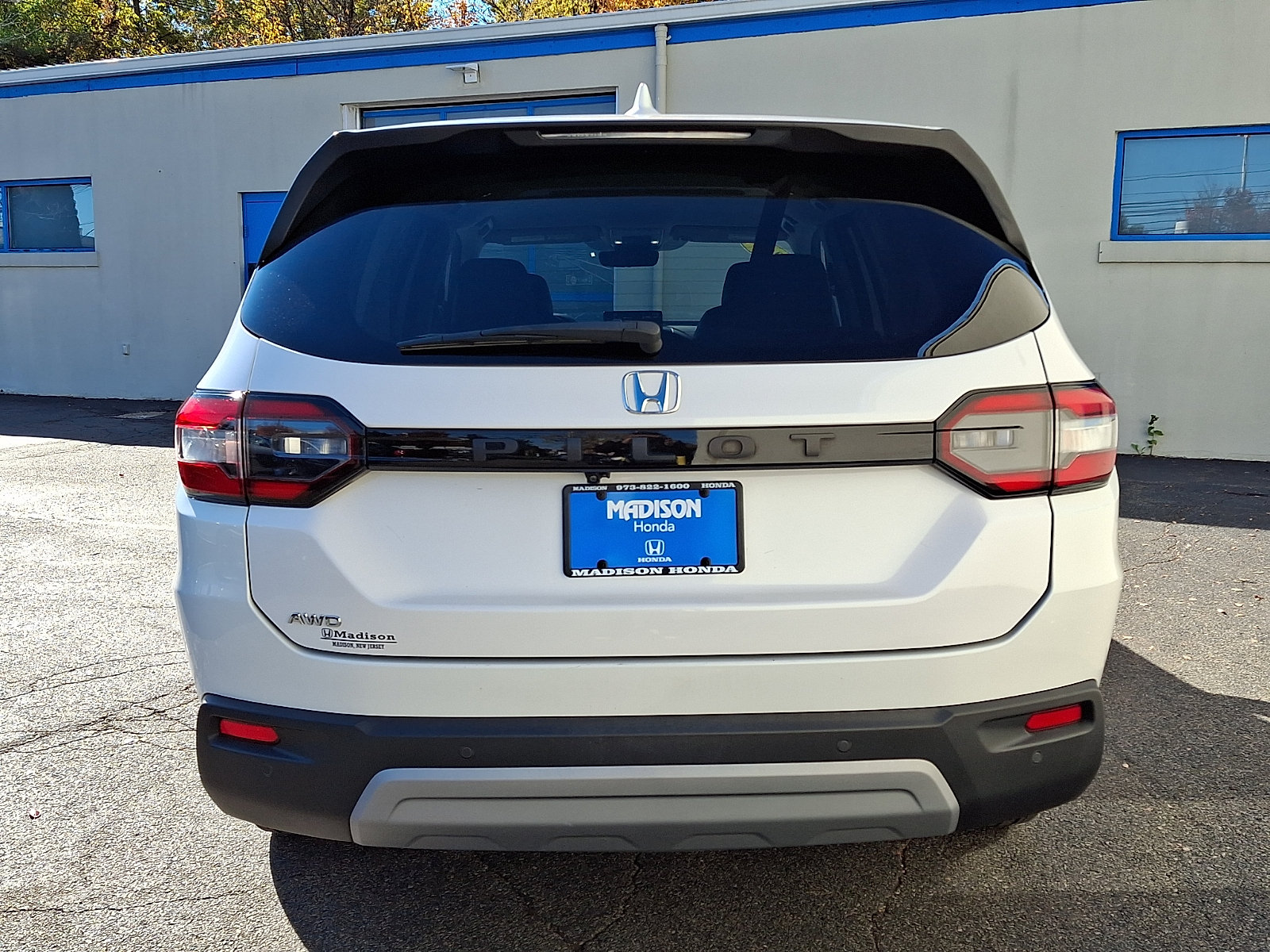 Used 2024 Honda Pilot EX-L image 5