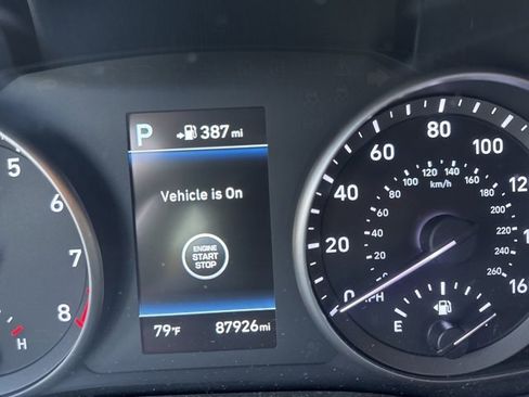 Used 2018 Hyundai Elantra GT Sport image 11