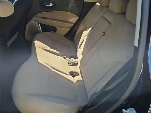 Used 2020 Jeep Compass Sport w/ Tech Group image 4