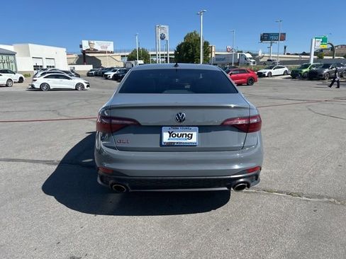 Used 2022 Volkswagen Jetta GLI Autobahn FWD image 4