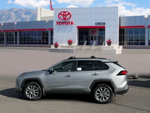 New 2025 Toyota RAV4 XLE Premium w/ Weather Package AWD/4WD image 5