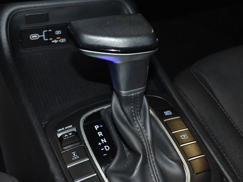 Used 2024 Hyundai Kona SEL image 14