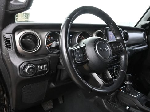 Used 2019 Jeep Wrangler Unlimited Sport S AWD/4WD image 16