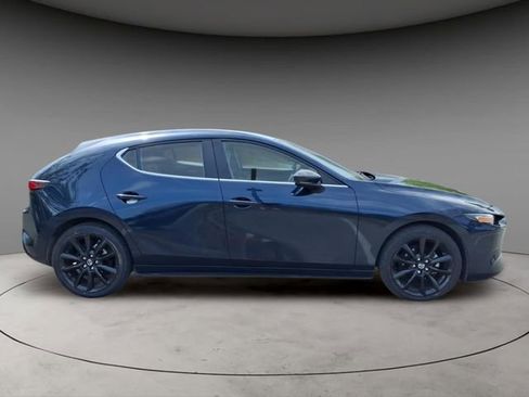 Used 2024 MAZDA MAZDA3 s FWD image 10