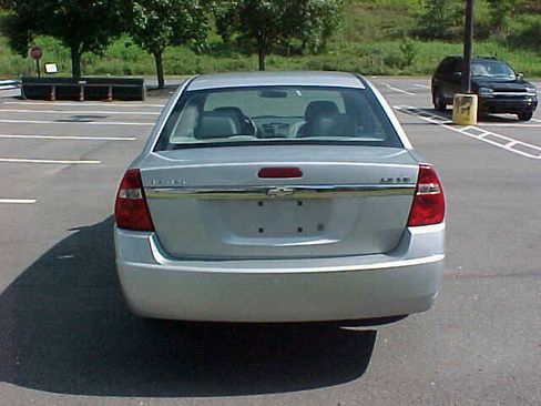 Used 2005 Chevrolet Malibu LS image 7