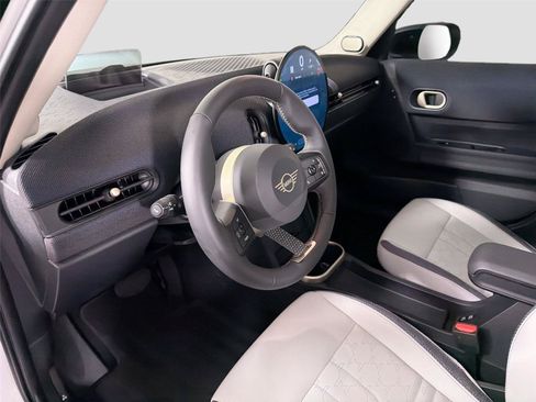 Used 2025 MINI Cooper S FWD image 9