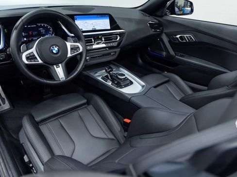Used 2026 BMW Z4 M40i RWD image 17