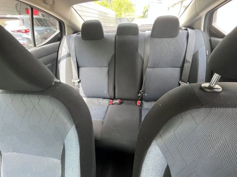 Used 2025 Nissan Versa SV image 33