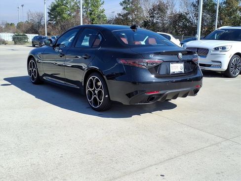 New 2026 Alfa Romeo Giulia Veloce image 9