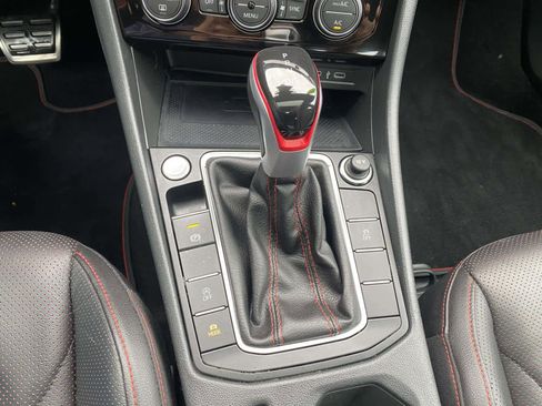 Used 2023 Volkswagen Jetta GLI Autobahn FWD image 16