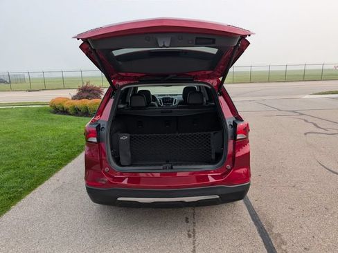 Used 2024 Chevrolet Equinox Premier FWD image 8