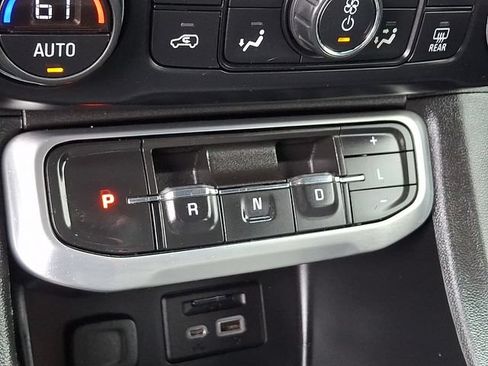 Certified 2021 GMC Acadia SLT w/ Preferred Package AWD/4WD image 17