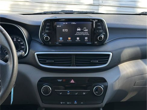 Used 2019 Hyundai Tucson SE image 23