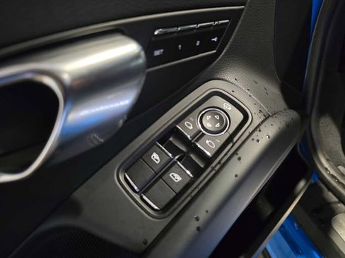 Used 2024 Porsche 718 Boxster S image 22