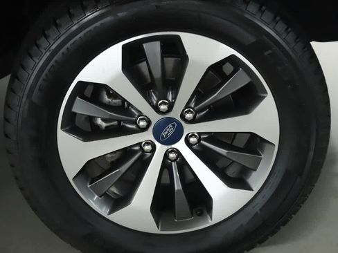 Used 2019 Ford F150 XL w/ Equipment Group 101A Mid AWD/4WD image 10