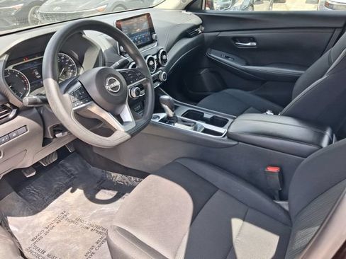 Used 2024 Nissan Sentra SV FWD image 11