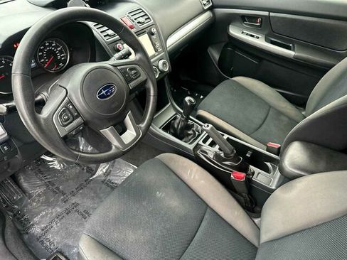 Used 2017 Subaru Crosstrek 2.0i image 10