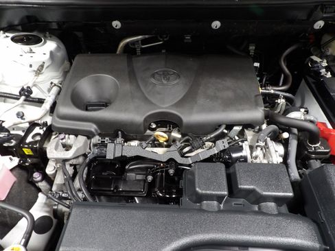 Used 2023 Toyota RAV4 XLE image 24