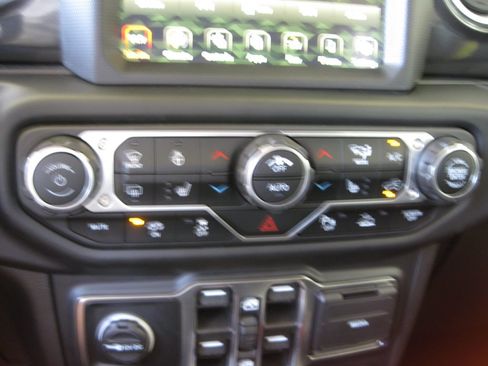 Used 2023 Jeep Wrangler Unlimited Rubicon 392 w/ Trailer Tow Package image 20