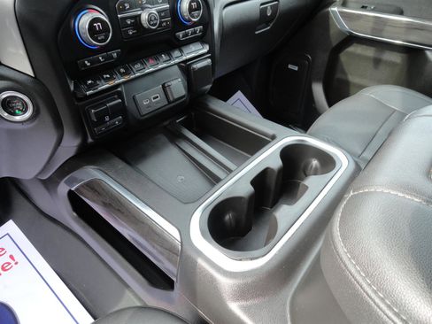 Used 2022 Chevrolet Silverado 1500 LTZ w/ LTZ Premium Package image 18