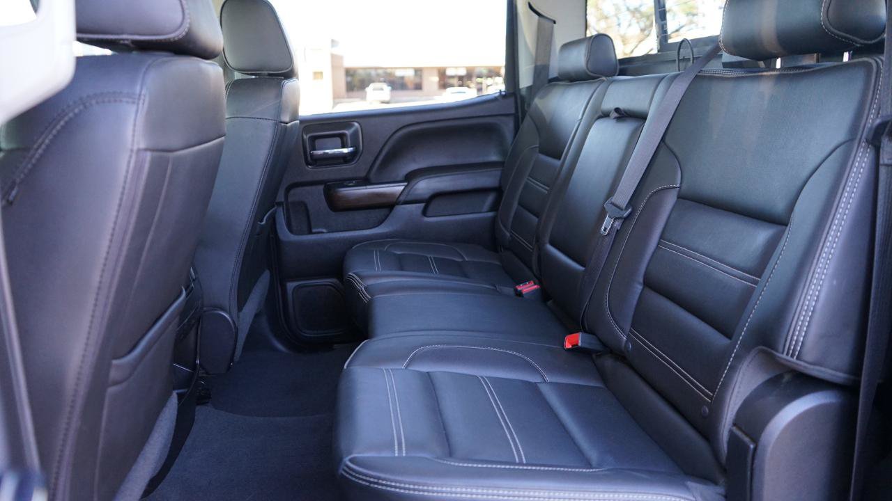 Used 2019 GMC Sierra 2500 Denali w/ Duramax Plus Package AWD/4WD image 25