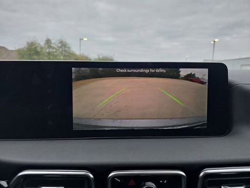 New 2026 Nissan Sentra SV image 9