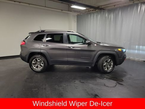 Used 2019 Jeep Cherokee Trailhawk w/ Cold Weather Group AWD/4WD image 10
