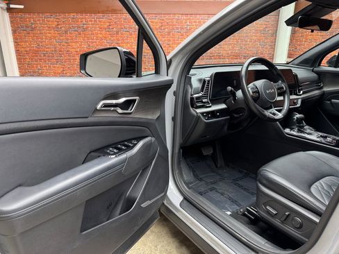 Used 2023 Kia Sportage X-Line AWD/4WD image 9