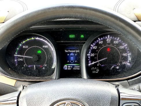 Used 2018 Toyota Avalon Limited image 27