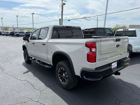 New 2026 Chevrolet Silverado 1500 ZR2 AWD/4WD image 8