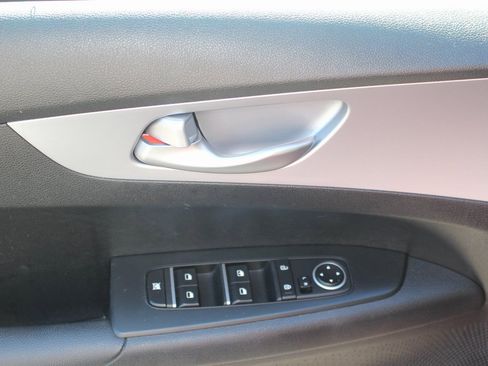 Certified 2023 Kia Forte LXS image 16