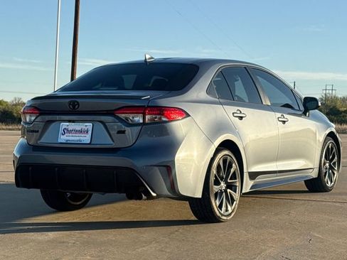 Used 2024 Toyota Corolla SE image 8