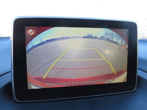 Used 2016 MAZDA MAZDA3 i Sport image 19