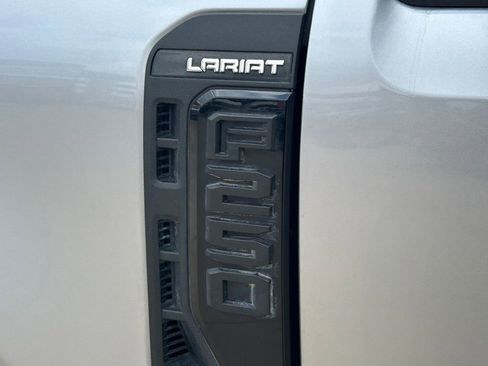 Used 2024 Ford F250 Lariat w/ Sport Appearance Package AWD/4WD image 15