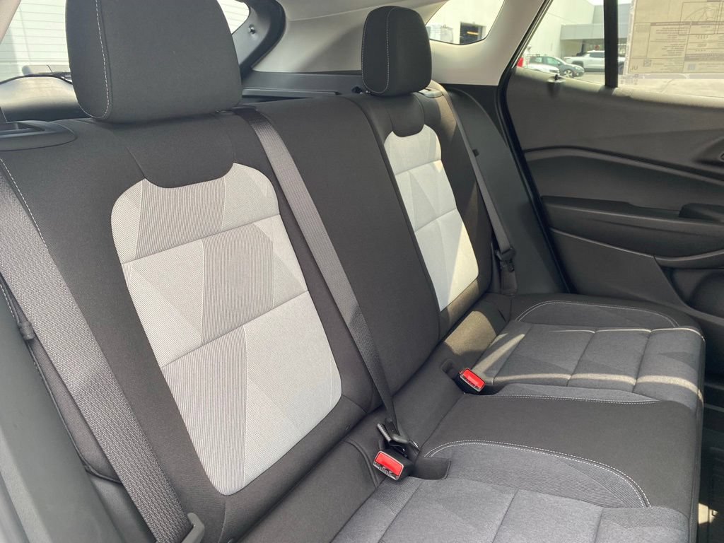 New 2026 Chevrolet Trax LS w/ LS Convenience Package FWD image 24