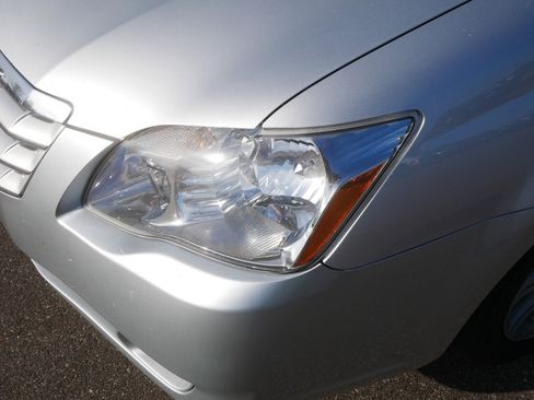 Used 2006 Toyota Avalon Limited FWD image 15