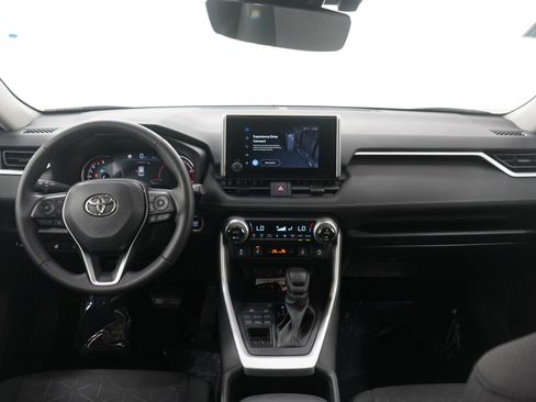 Used 2025 Toyota RAV4 XLE w/ Convenience Package image 16