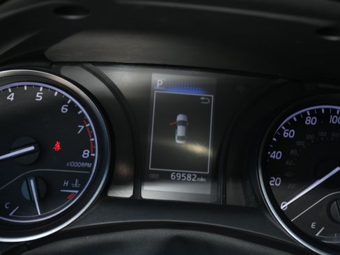 Certified 2023 Toyota Camry SE FWD image 13